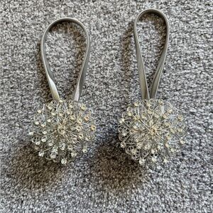 Magnetic Crystal Flower Curtain Tiebacks